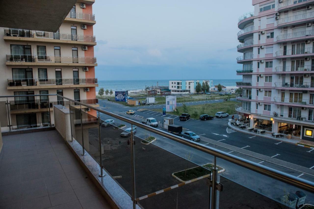 Appartement 21 By The Sea à Mamaia Extérieur photo
